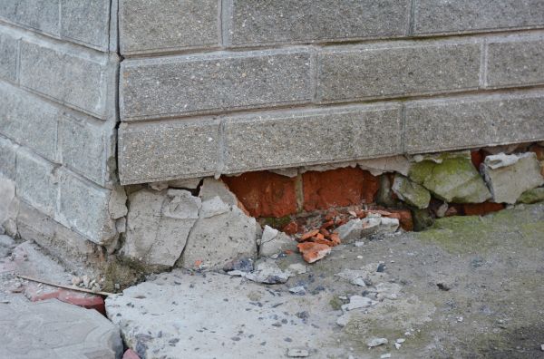Cost of Foundation Settlement Repair in Tampa